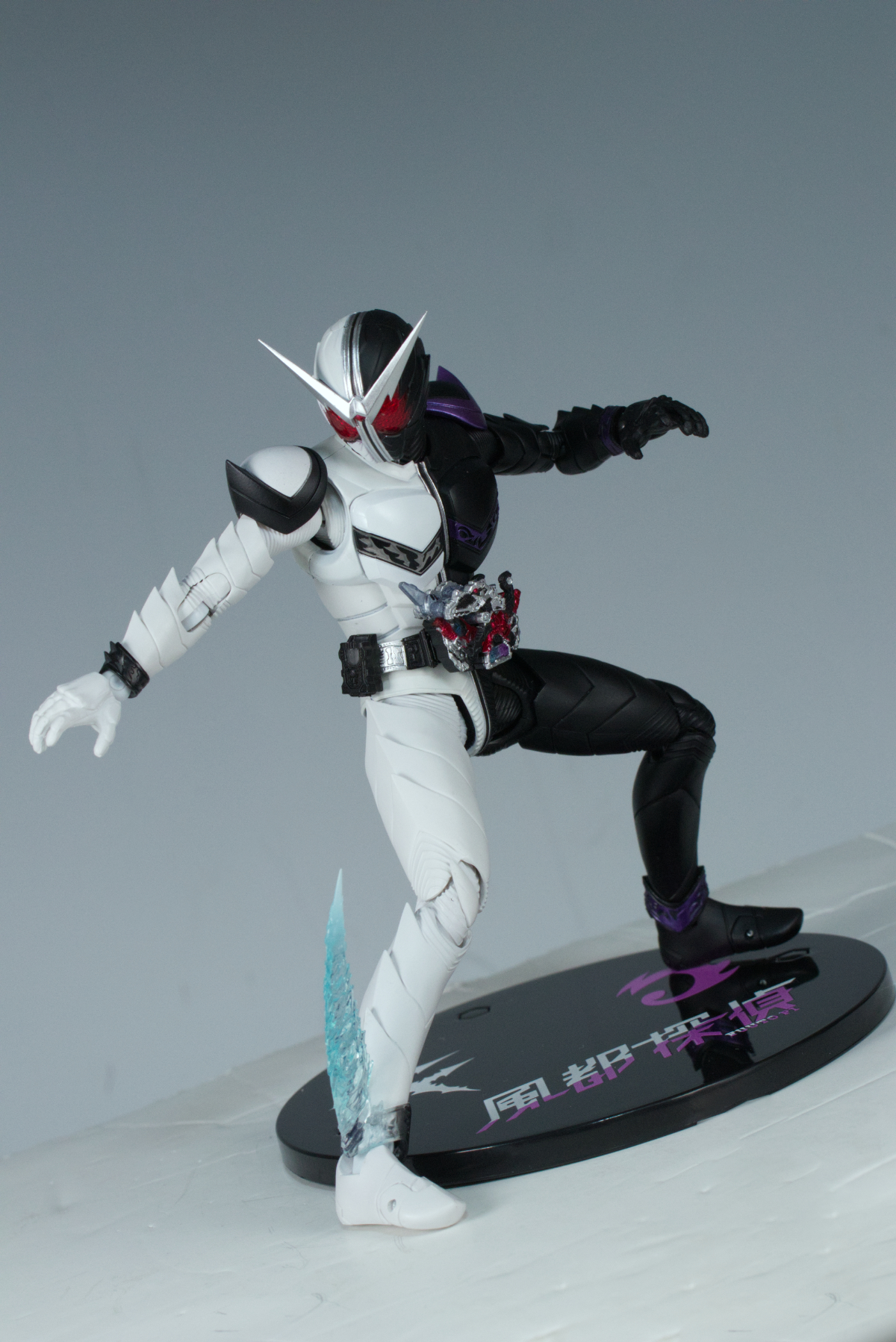 S.H.Figuarts 真骨彫製法 仮面ライダーWファングジョーカー(風都探偵