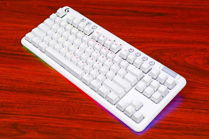 ロジクール 『G713 / G715』 レビューチェック ～ターゲット層を完全に