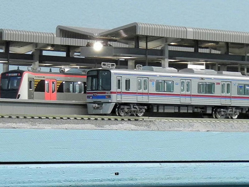 ポポンデッタ製都営浅草線5500形を購入してGM製京成3700形と一緒にマイ