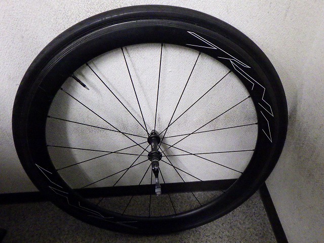 TniのDragon50チューブラーホイールを組み直しました（前輪