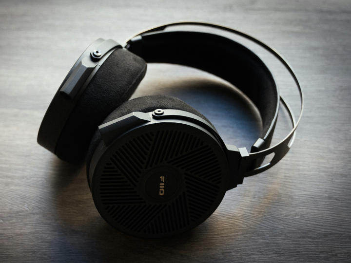 FIIO FT5』レビューチェック ～第2作目で上位モデルとなる90mm平面磁界