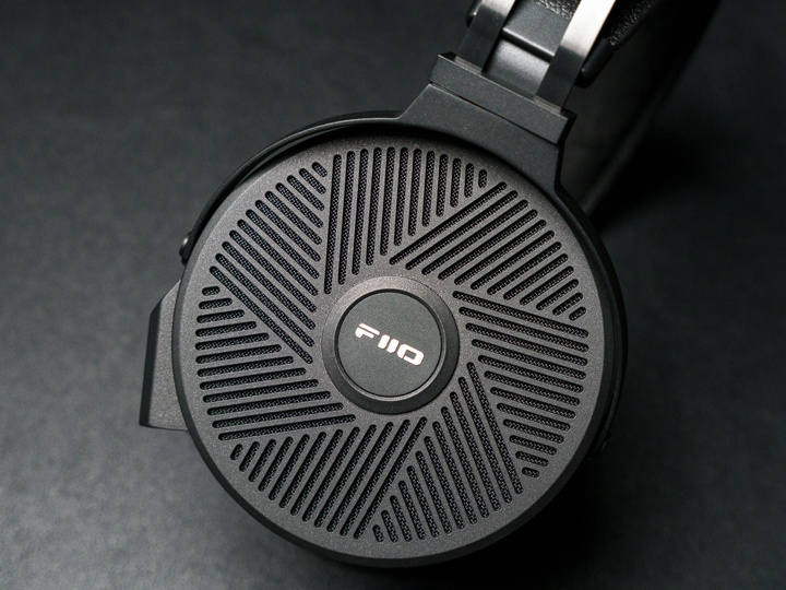 FIIO FT5』レビューチェック ～第2作目で上位モデルとなる90mm平面磁界