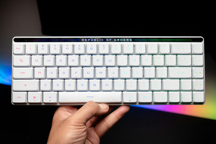 ASUS ROG Falchion RX Low Profile』レビューチェック ～現時点で最高