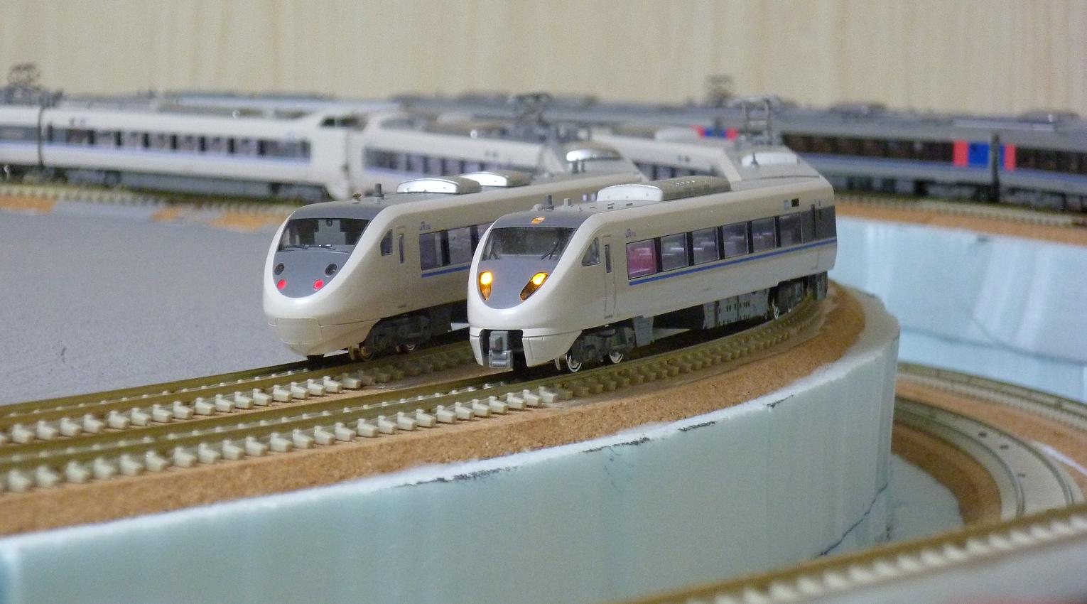 KATO 681系サンダーバード入線 | 川崎駅 レイアウト製作日誌