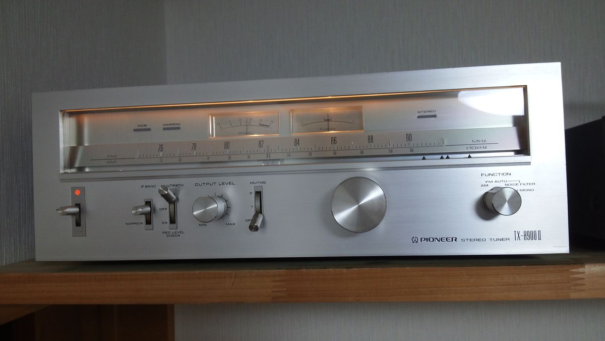 ラジオ（チューナー）で音楽を楽しむの巻 | Castman Hendrix Sound