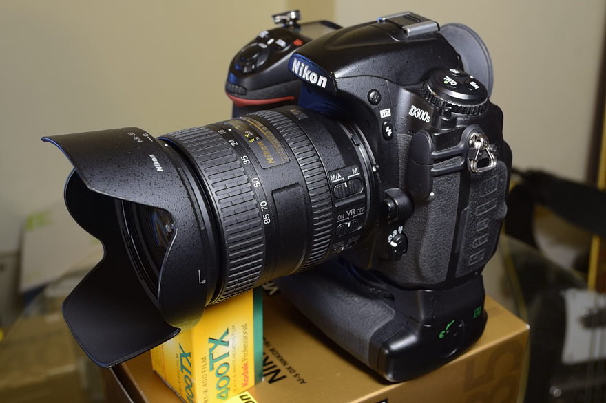 AF-S DX NIKKOR 16-85mm f/3.5-5.6G ED VR | Vapor Trails