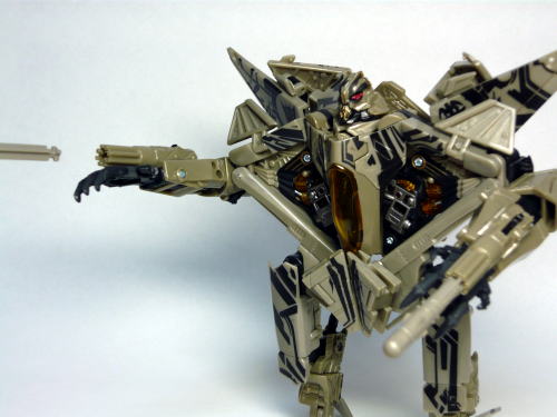 RD-02 スタースクリーム」レビュー（再掲載版） | TAABOU'S TOYBOX