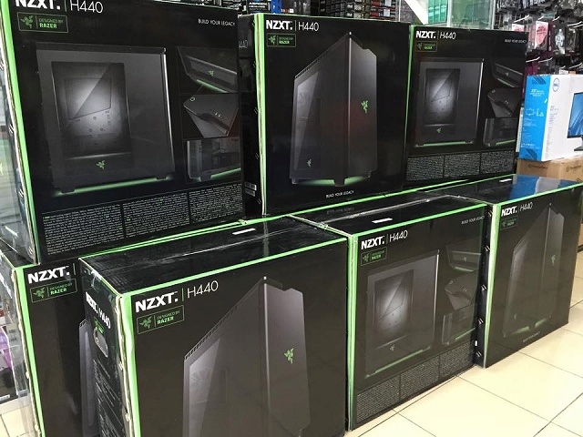 NZXTのPCケース『H440 - Designed by Razer』は内部も光らせると