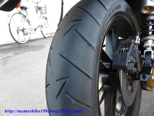 コンチネンタル ロードアタック2とロードアタック2CRの選択