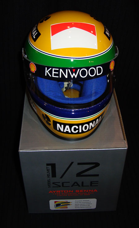 アイルトン・セナの1/2ヘルメットが 各種入荷しました！ - F1グッズと