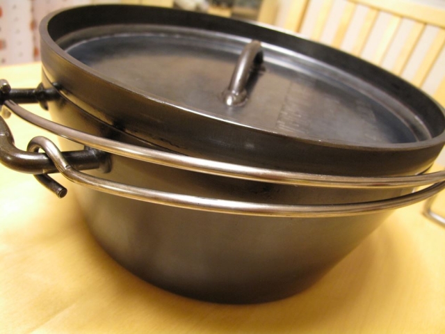 ユニフレーム ダッチオーブン10インチスーパーディープ - The Camp Blog