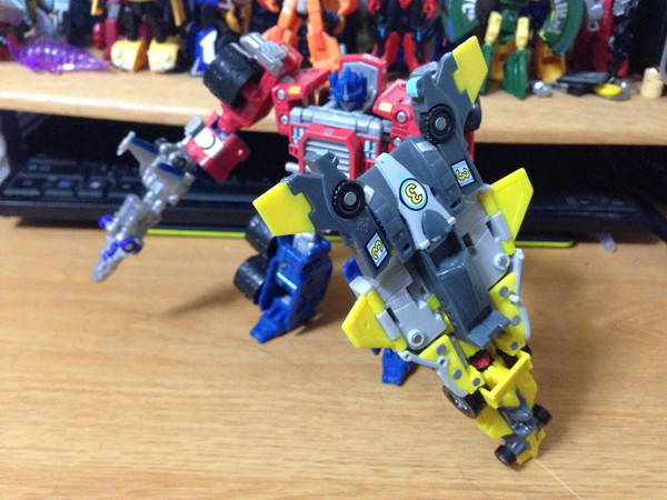 伝説の盾！『レースマイクロン（マイクロン伝説）』 | DDMTF(ダダ漏れ