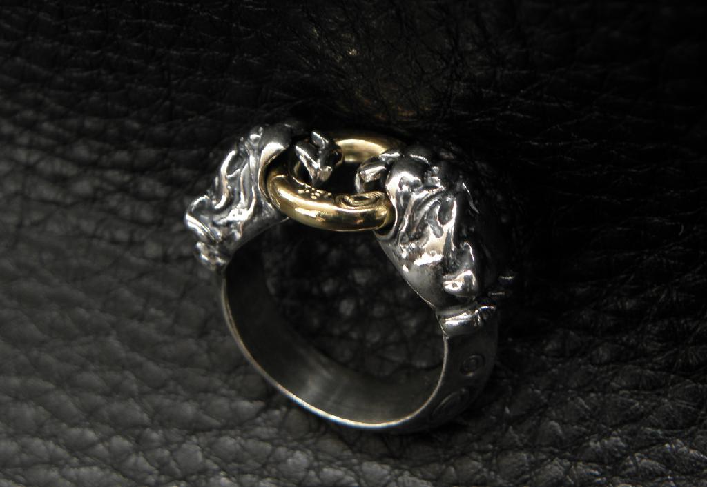 ガボラトリーのリング, 18キャラット ゴールド リング ウイズ オールド