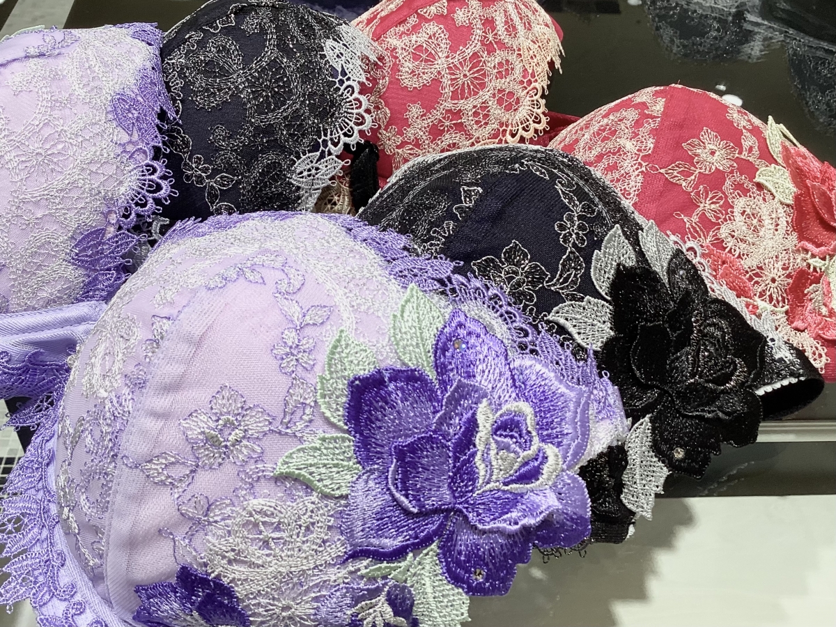 サルート84G 40周年限定コレクション・:*+..:+ | Salute by WACOAL