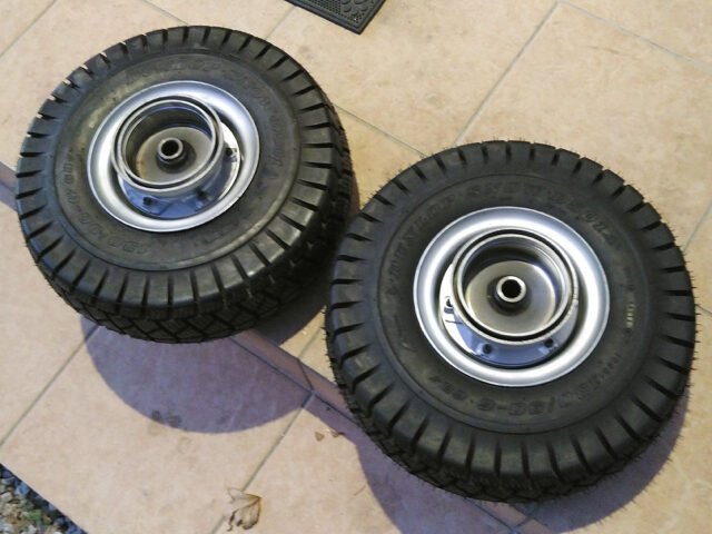 ジャイロキャノピー (TA02) スノータイヤ装着～リア編2 (ハブ組付け