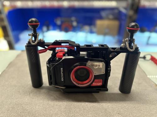 PRODIVEのカーボンブラケットでTG-7での水中撮影をさらにスムーズに