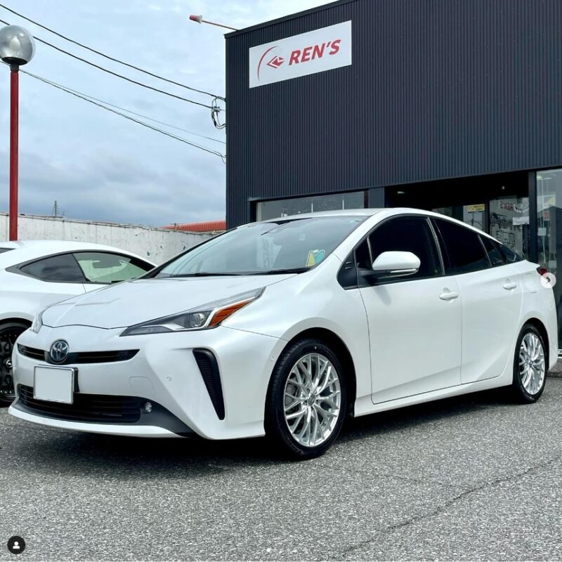 50プリウス × WEDS レオニスMX | カーショップレンズは長浜市のタイヤ