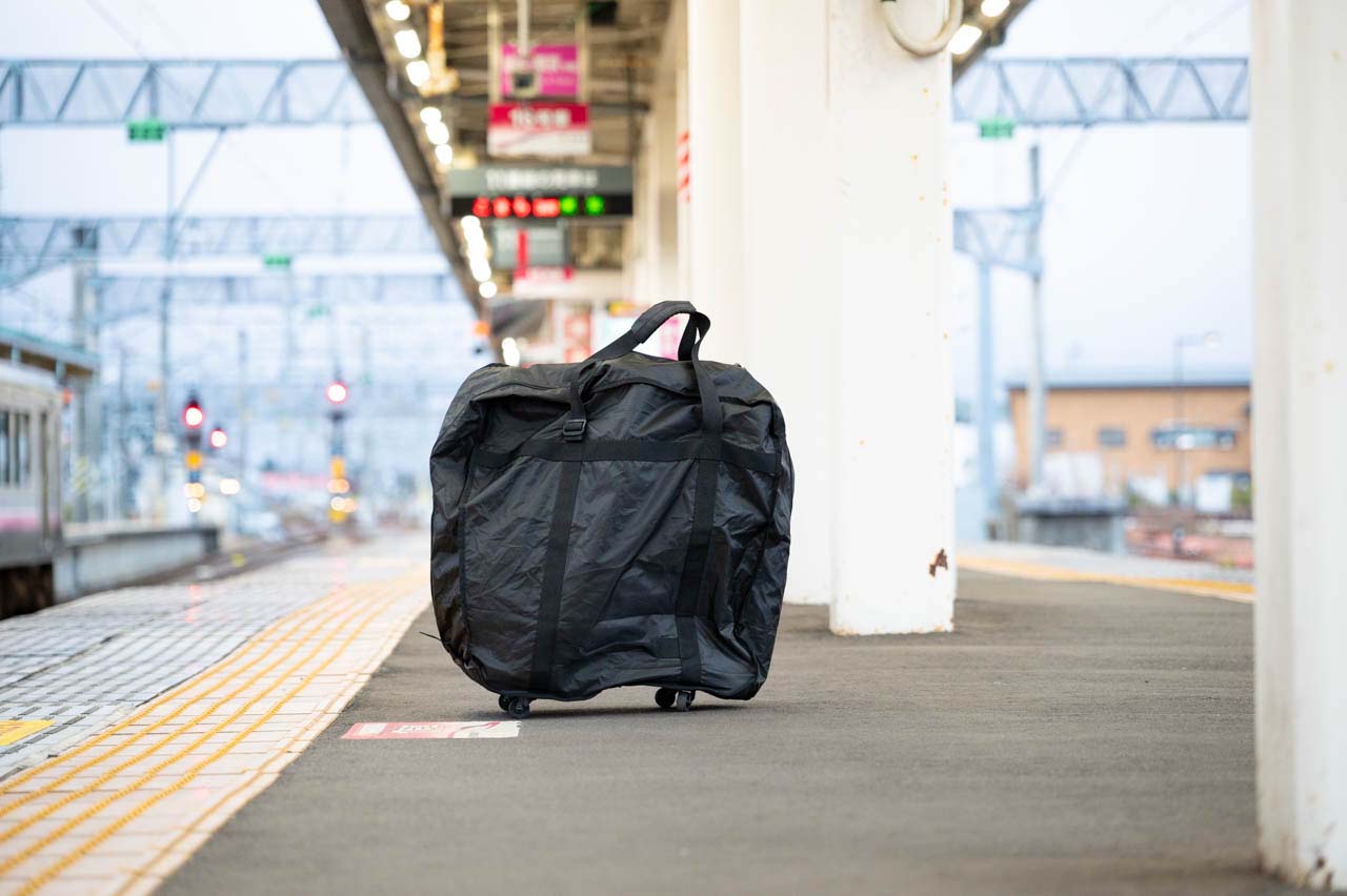 ブロンプトン用キャスター付き輪行袋！ころが〜るで、極楽輪行