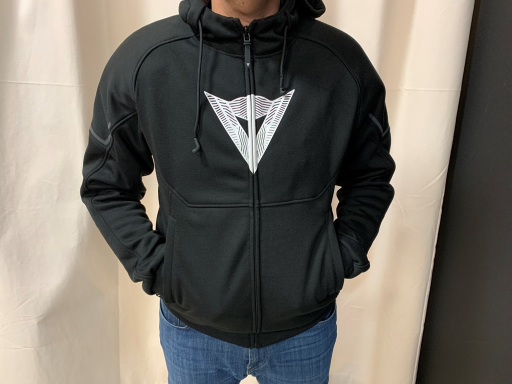 この春イチオシ！着心地抜群の新作ジャケットが入荷しました。