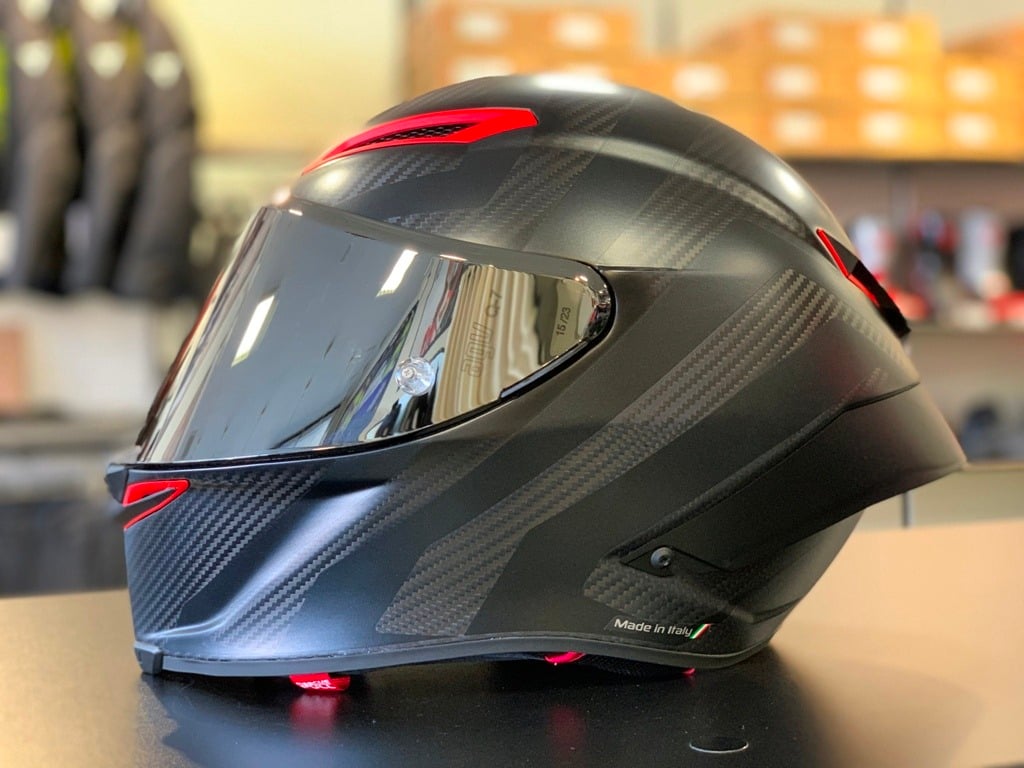 AGV最高峰のヘルメット【PISTA GP RR】