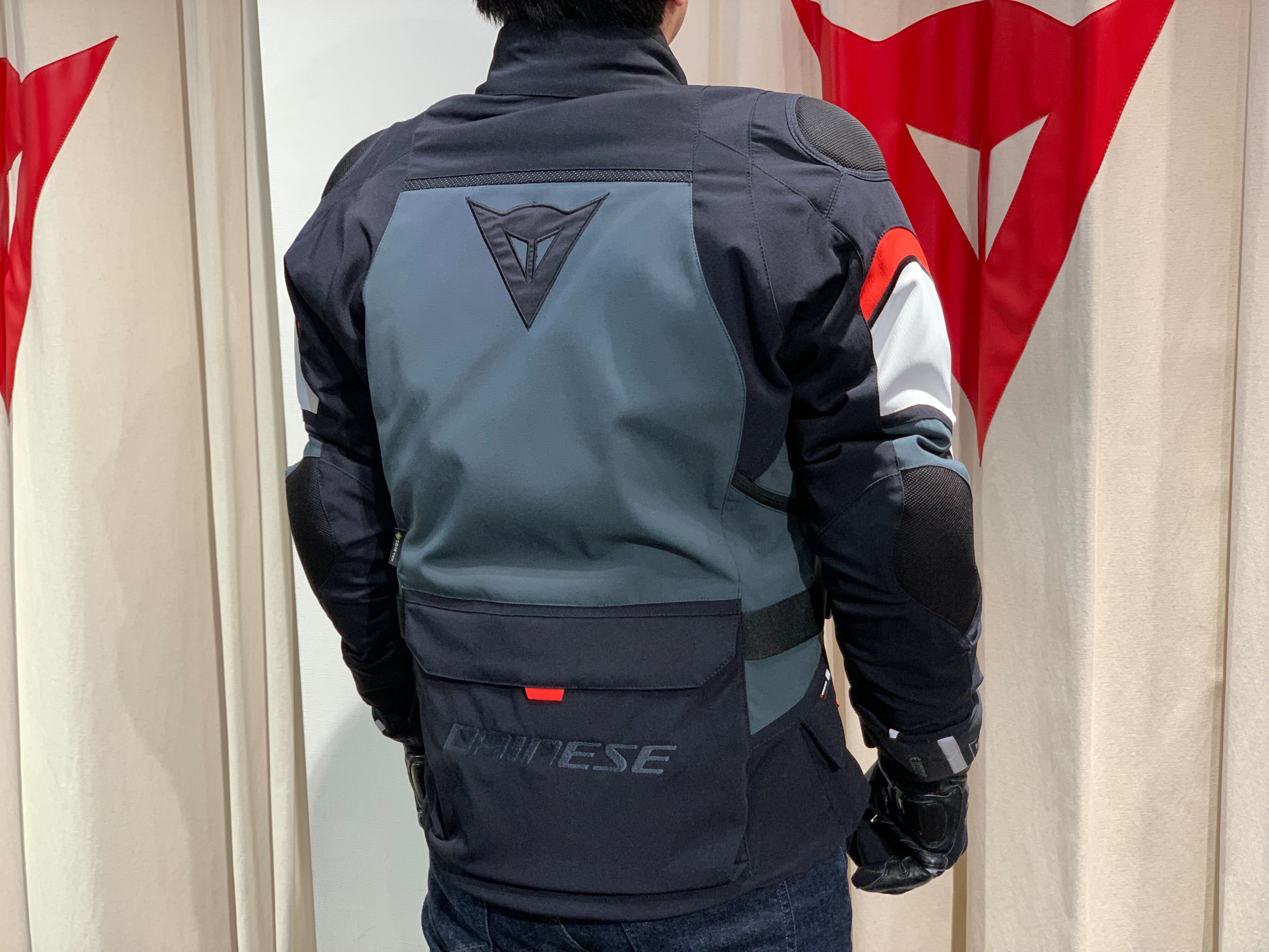 様々な気候に対応するスポーツツーリングジャケット