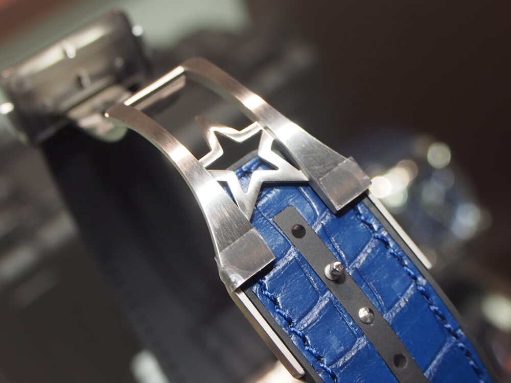 奥行きあるスケルトン文字盤が魅力的なゼニス デファイ エル・プリメロ