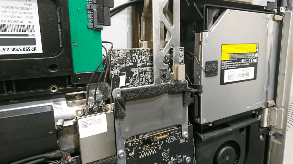 iMac Mid 2011のHDDをSSDに換装する方法 – あの角を曲がれば、かぼしー