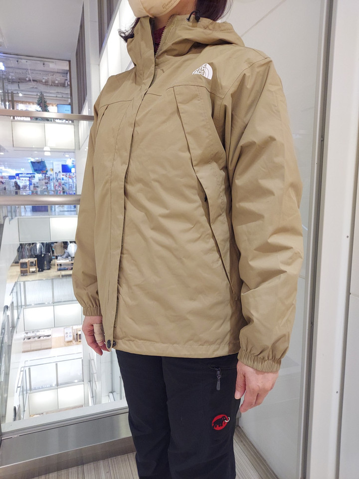 好日山荘 静岡パルコ店 : 3通りの着こなしができるジャケット