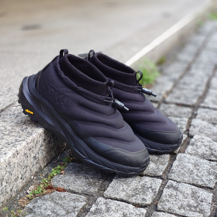 好日山荘 横浜西口店 : 寝袋のような履き心地の HOKA ONEONE / KAHA 2