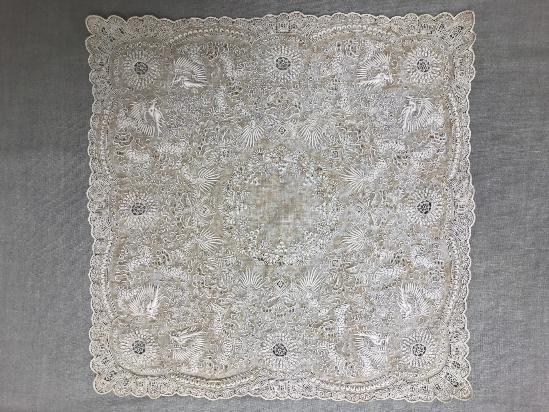 スワトウ刺繡ハンカチの染み抜き - スポッとるブログ