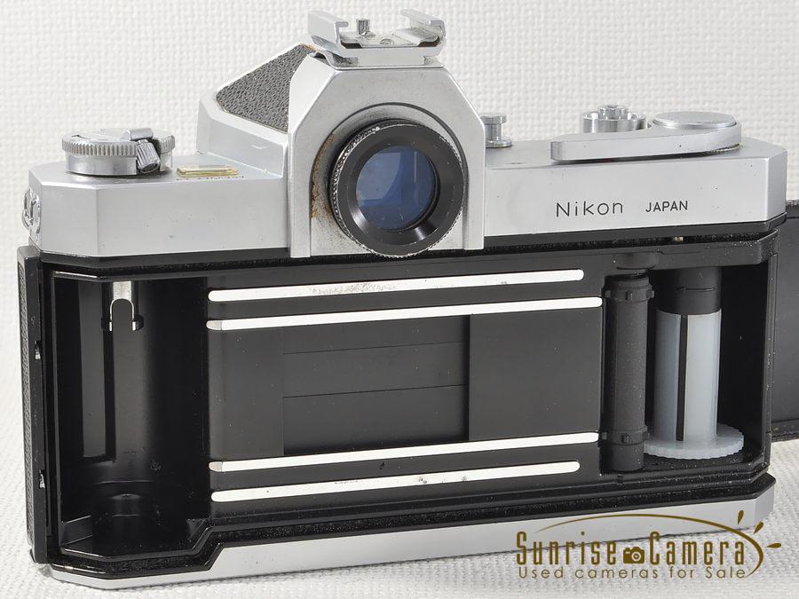 Nikon Nikomat（ニコマート）FTN／60年代を代表する基本機能完備の