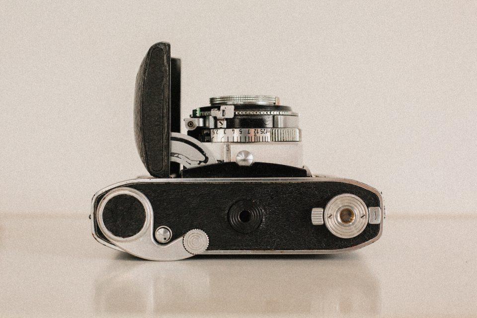 Kodak Retina IIICの真髄。モダンな風景をフィルムで切り取る