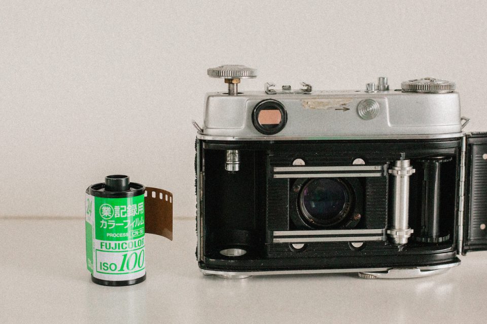 Kodak Retina IIICの真髄。モダンな風景をフィルムで切り取る
