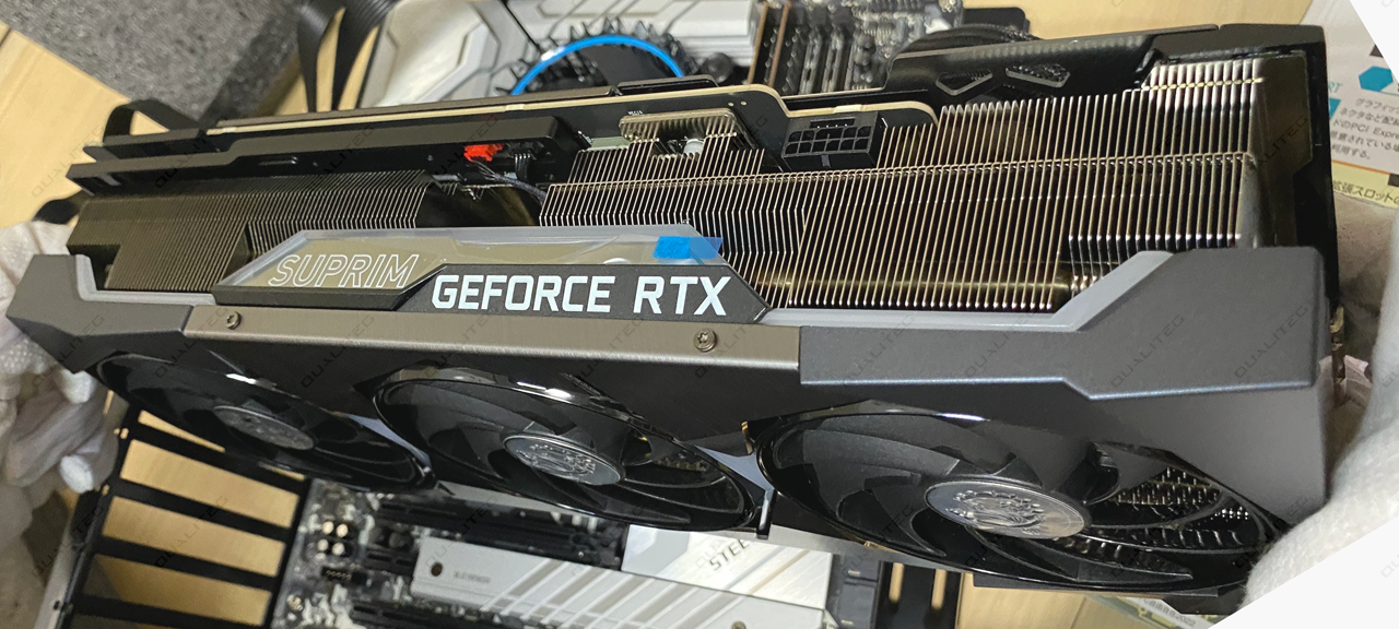 株)Qualiteg - [自作日記12] グラボをマザーボードに装着！