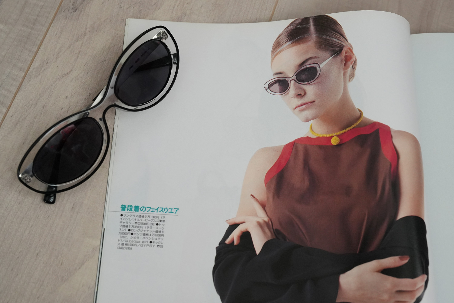 EYEVAN KADO クリアとブラックのレトロなカラーが魅力的なフォックス