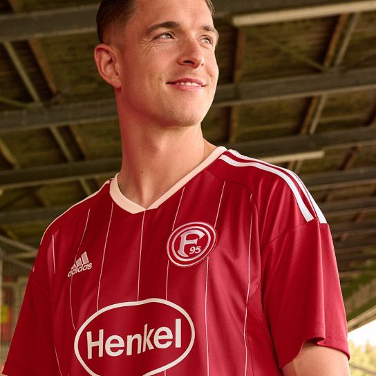 fortuna-dusseldorf-2022-23-kit