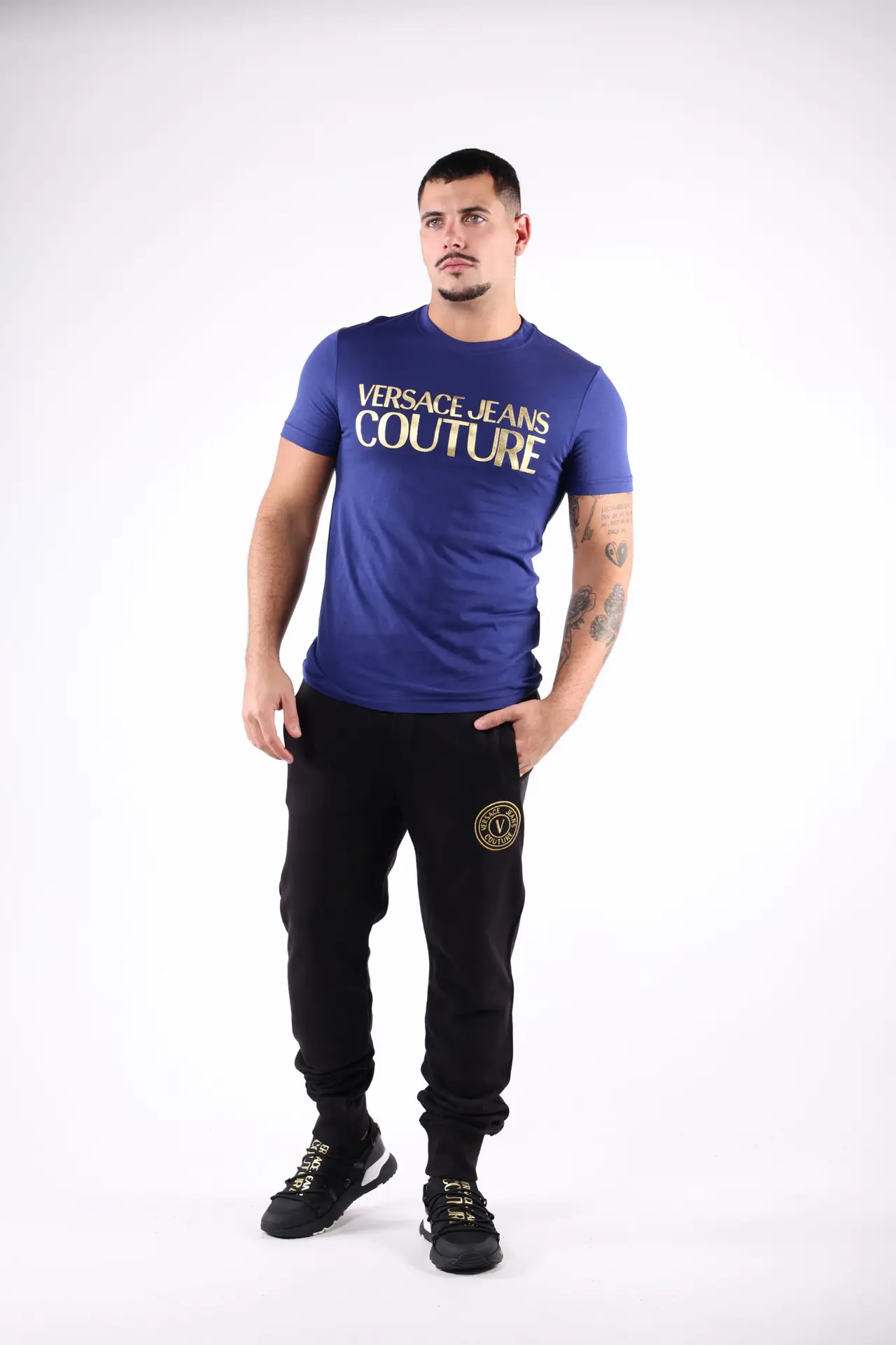 Versace Jeans Couture - Blue T-shirt with gold maxilogue - BLS Fashion