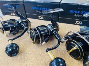 リール DAIWA 23SALTIGA 4000-H リール Daiwa SALTIGA 4000-XH Daiwa