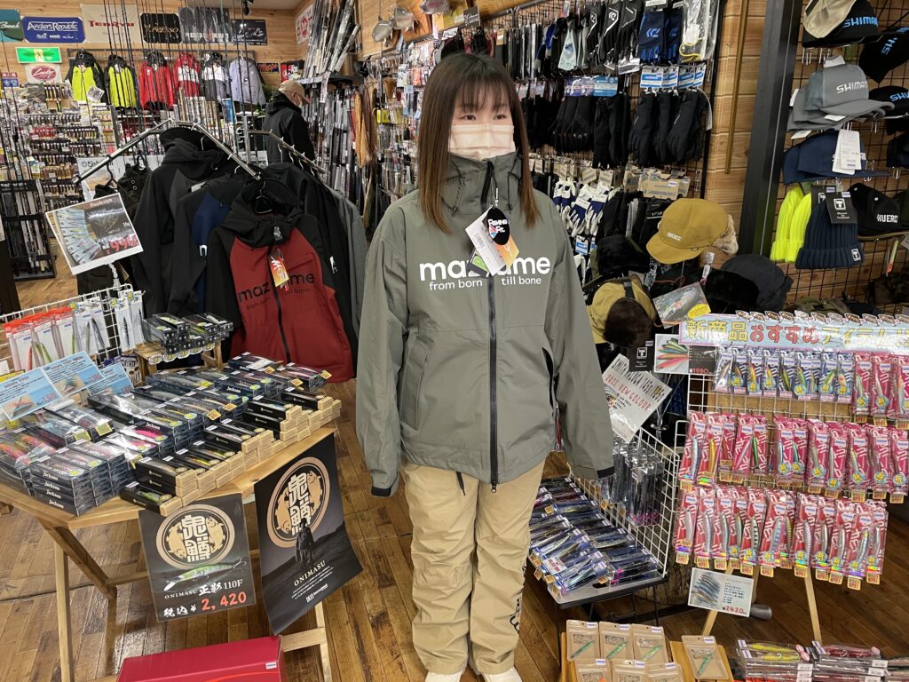 入荷案内！mazume コンタクトレインスーツⅡ - 道東の釣りならブルー