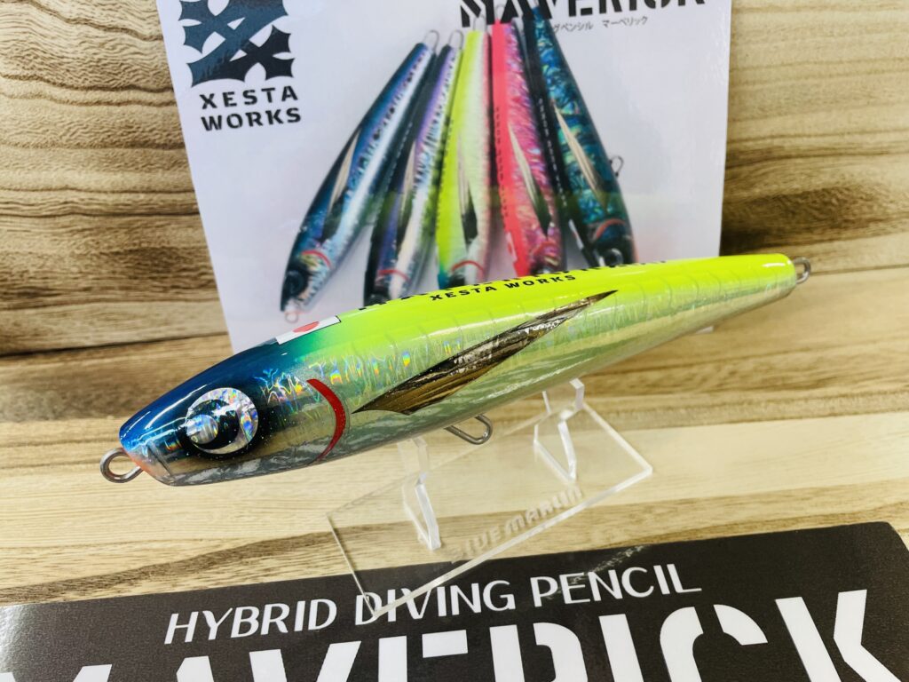 樹脂素材＋ウッドのハイブリットプラグ】XESTA “MAVERICK200”入荷