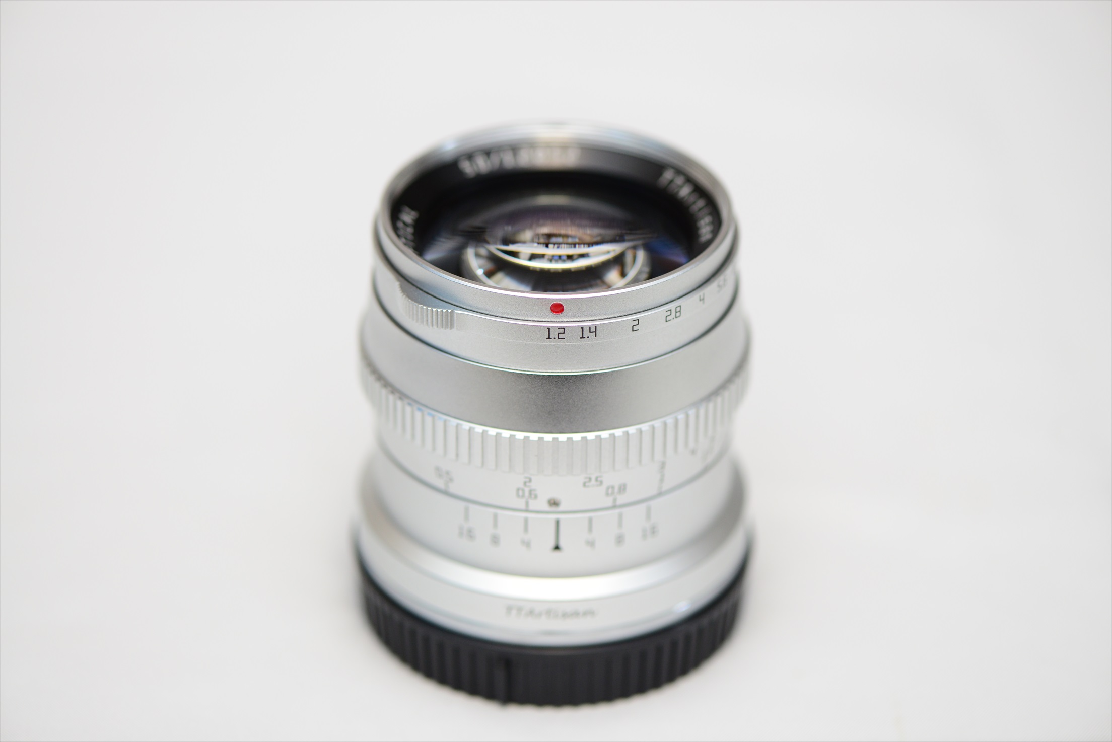 レビュー】銘匠光学 TTArtisan 50mm f/1.2 C | 銀の備忘録