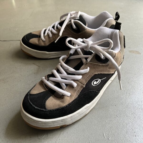 90s VANS “GRAPH” - blue room