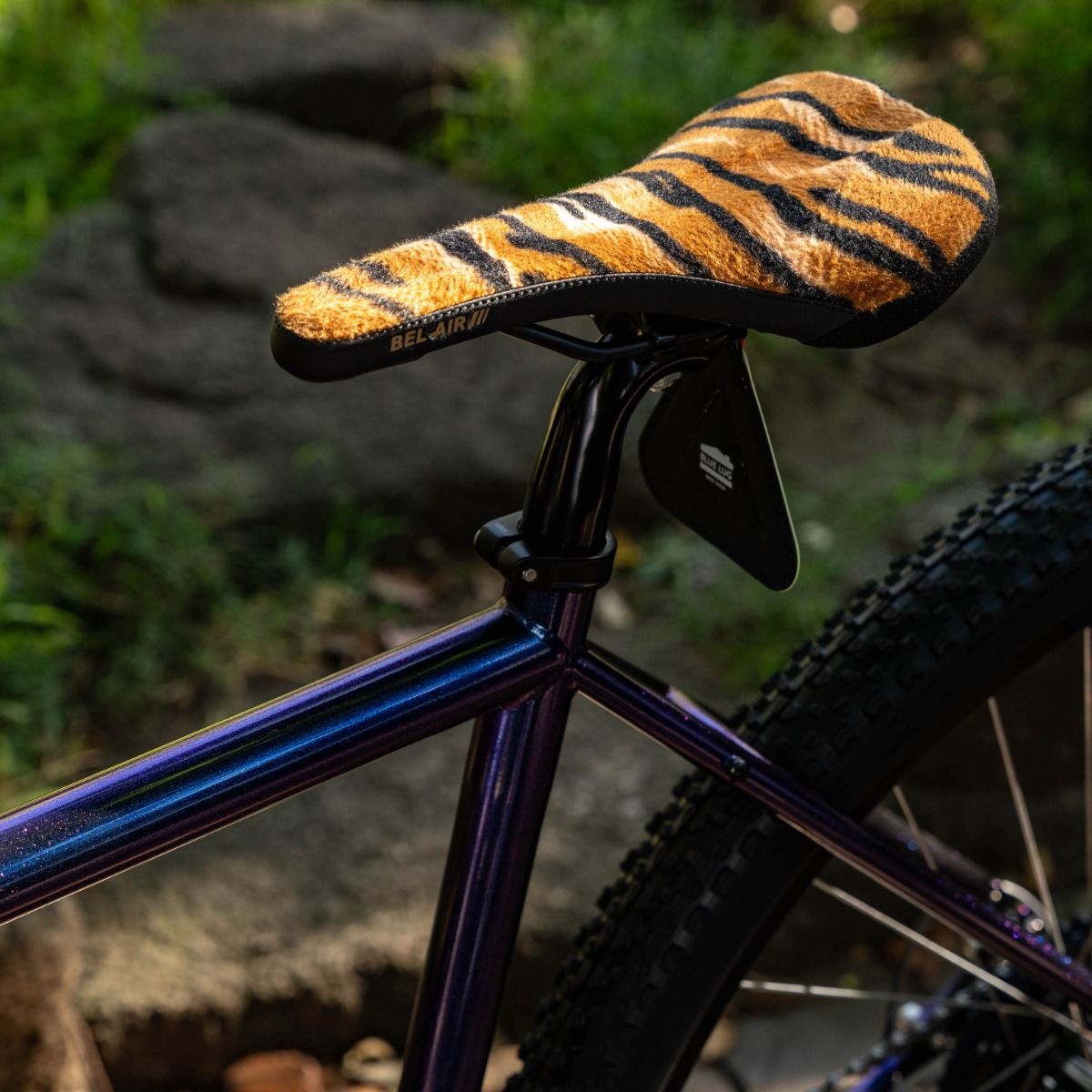 OMUMIUM mini & SDG bel-air animal throwback saddle - BLUE LUG BLOG