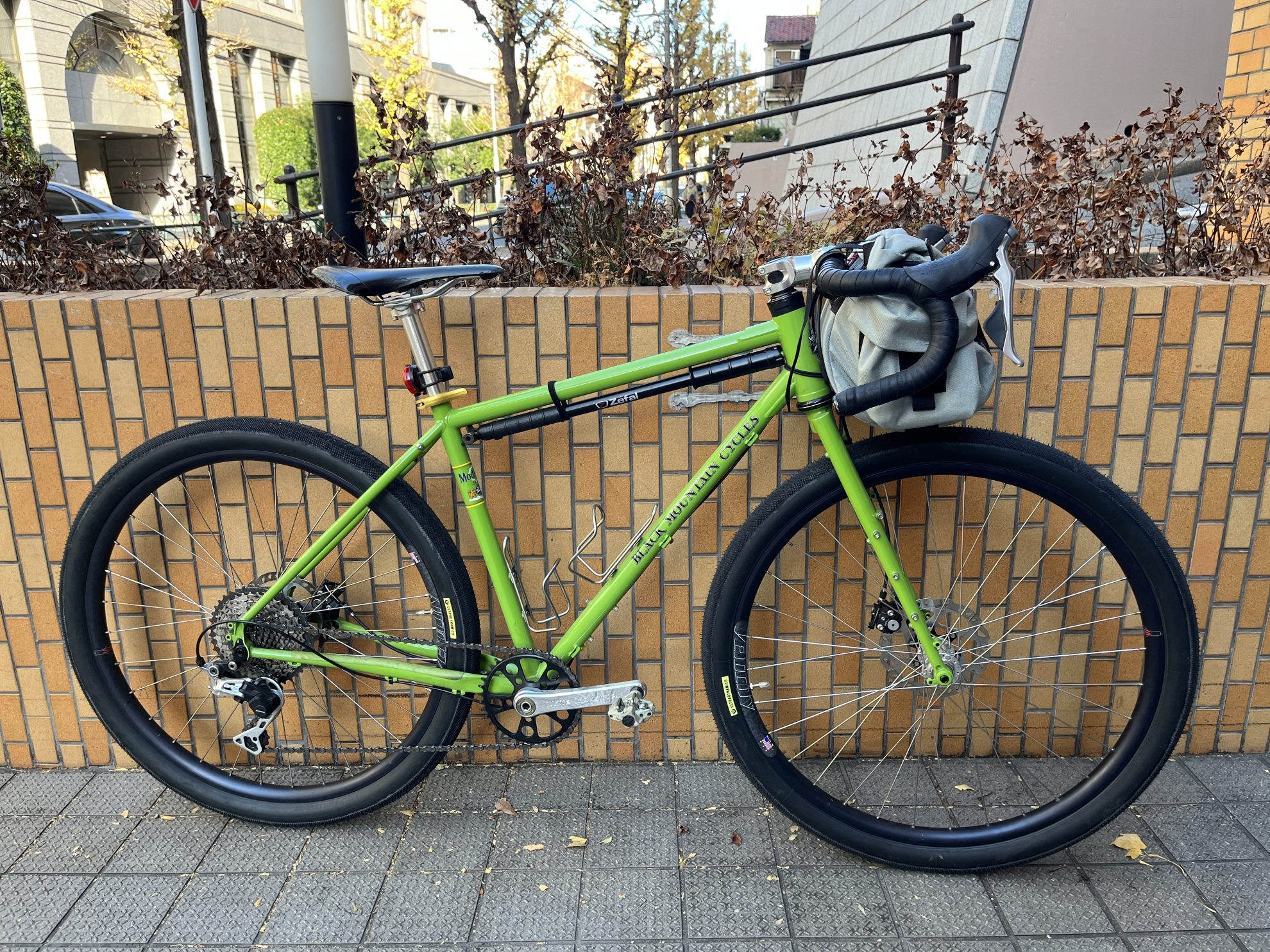 BLACK MOUNTAIN CYCLES* mod zero frame set (signal yellow) - BLUE