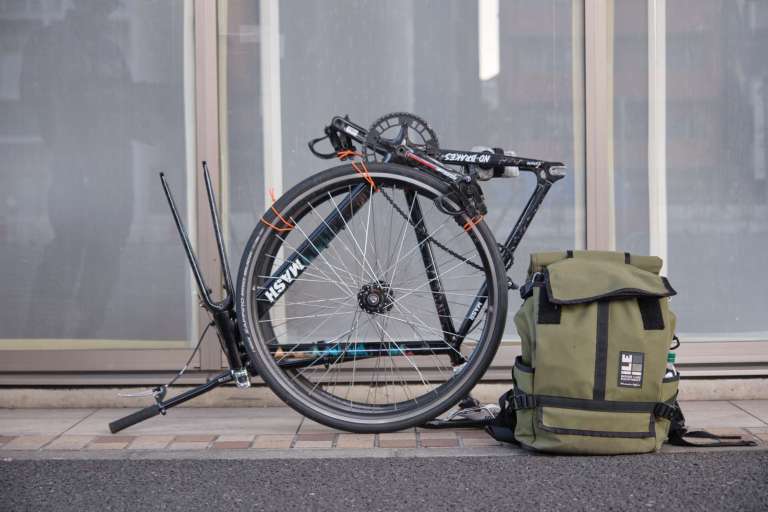 FAIRWEATHER* bike carry bag (navy) - BLUE LUG ONLINE STORE