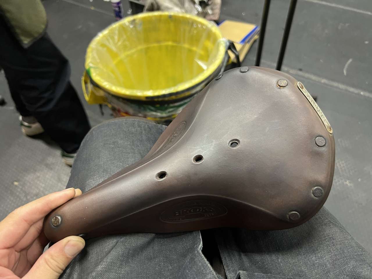 BROOKS* b66 (black) - BLUE LUG ONLINE STORE