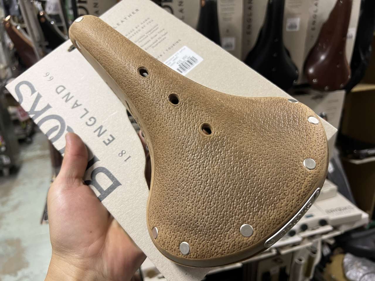 BROOKS* b17 short (brown) - BLUE LUG ONLINE STORE