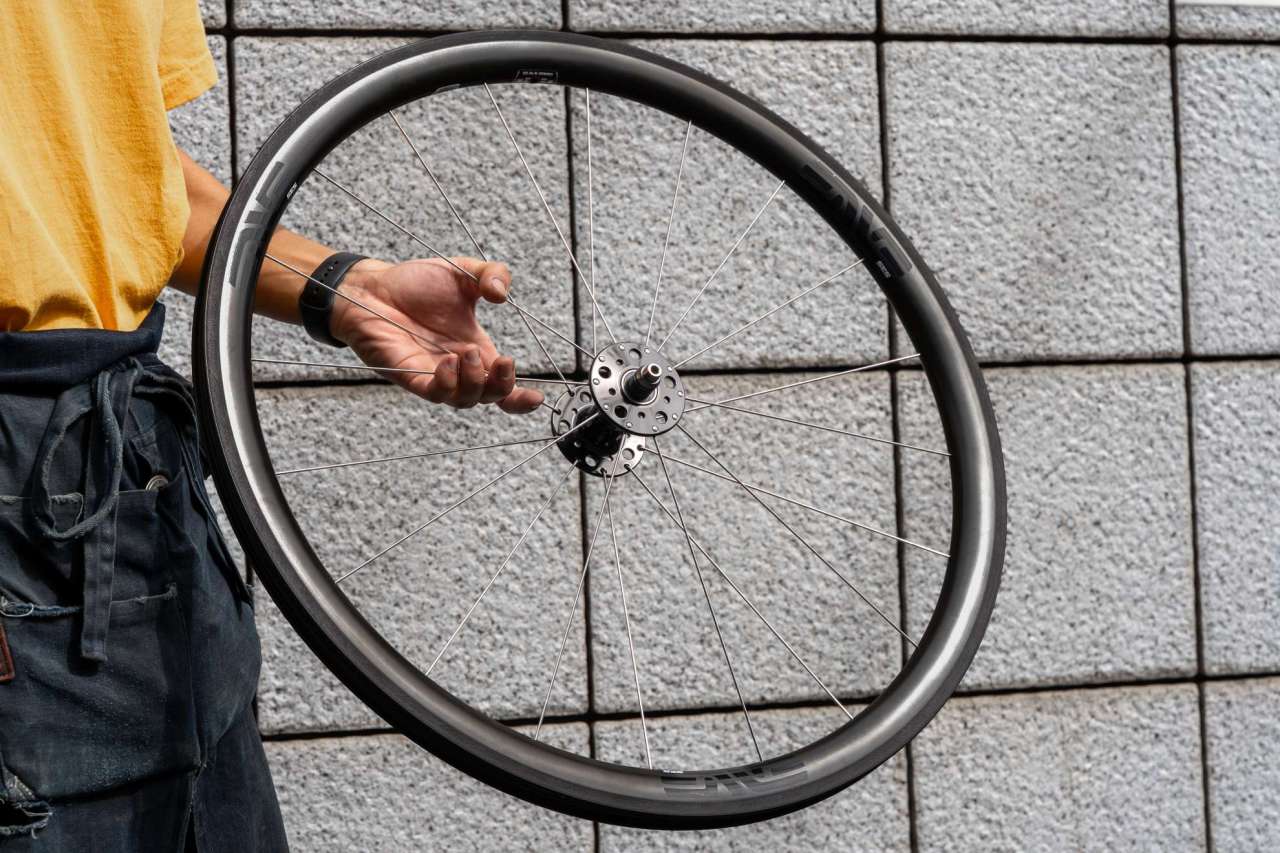 ENVEから、新入荷とデッドストックの紹介 - BLUE LUG BLOG | 自転車店