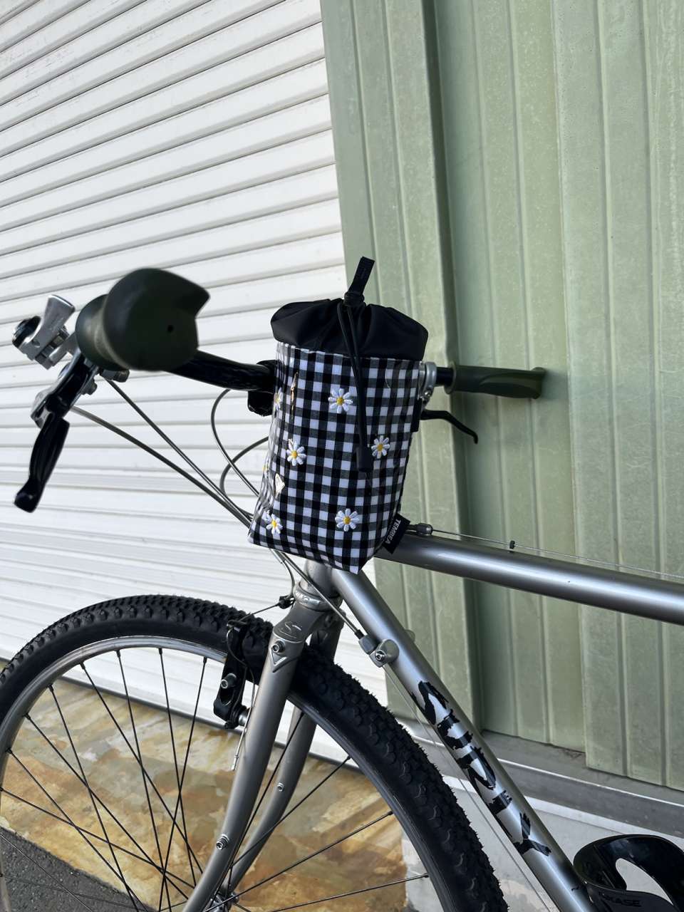 TEMBEA×FRIDAY* flower embroidery stem bag (natural) - BLUE LUG