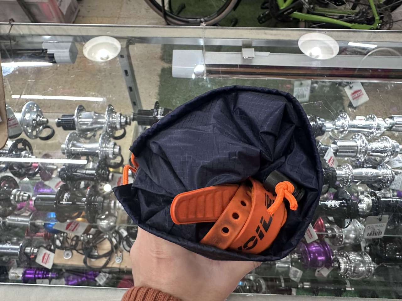 FAIRWEATHER* bike carry bag (navy) - BLUE LUG ONLINE STORE